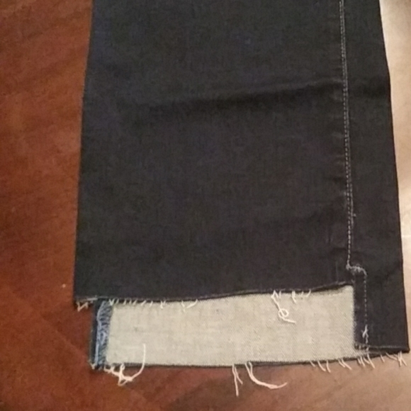 Frame Le High Straight' High Rise Staggered Hem - Picture 5 of 6